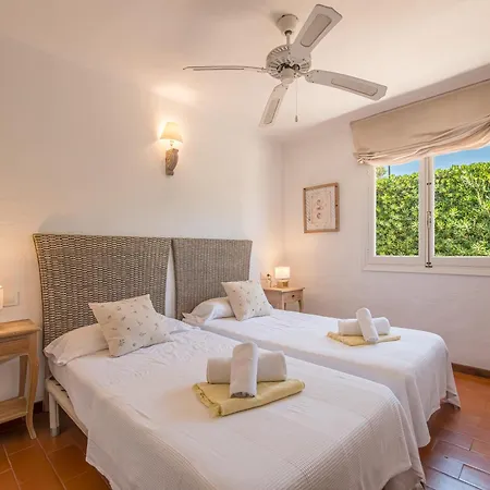 Binibella Villa *